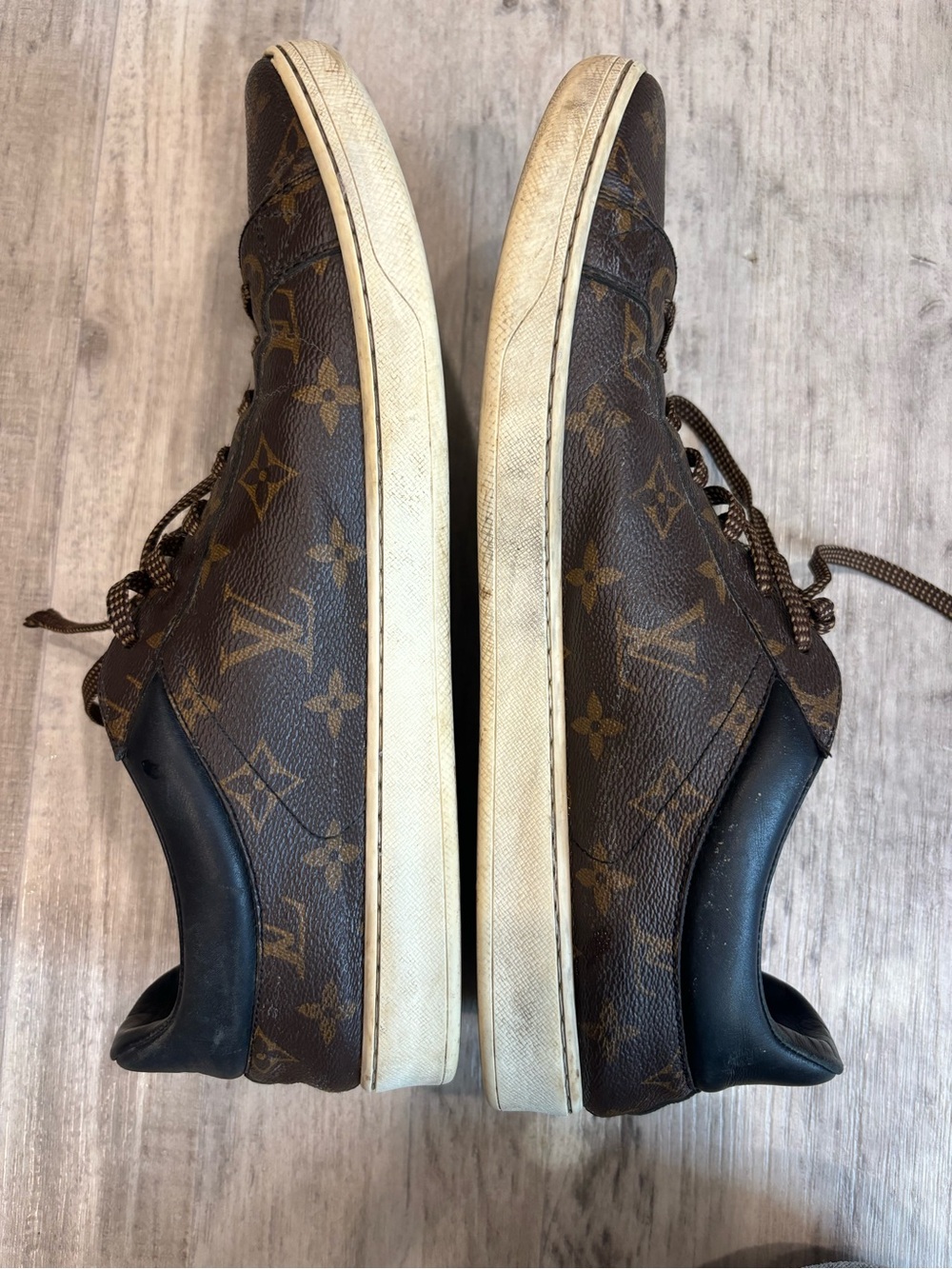 Louis Vuitton Brown Monogram Canvas Low-Top Sneakers - Picture 5 of 7